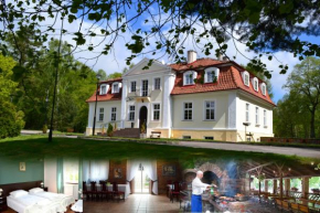 Hotel Księżycowy Dworek